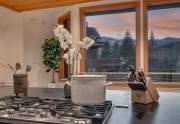 3096-Mountain-Links-Way-large-061-055-Kitchen-at-Sunset-1500x1000-72dpi